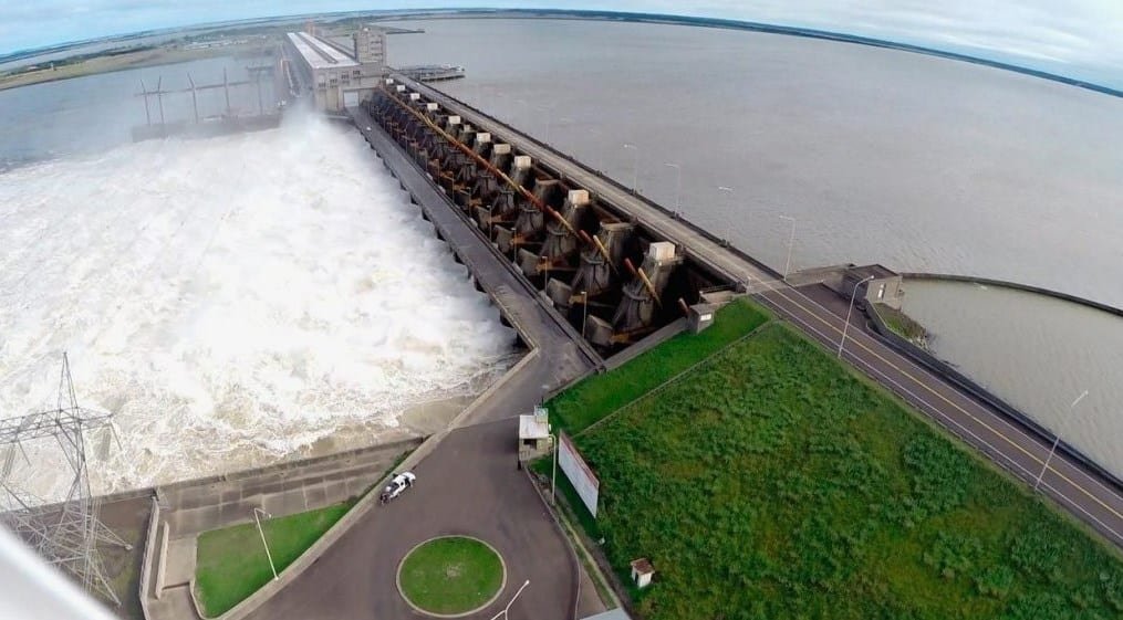 Represa Hidroelectrica Yacyretá Paraguay - Argentina