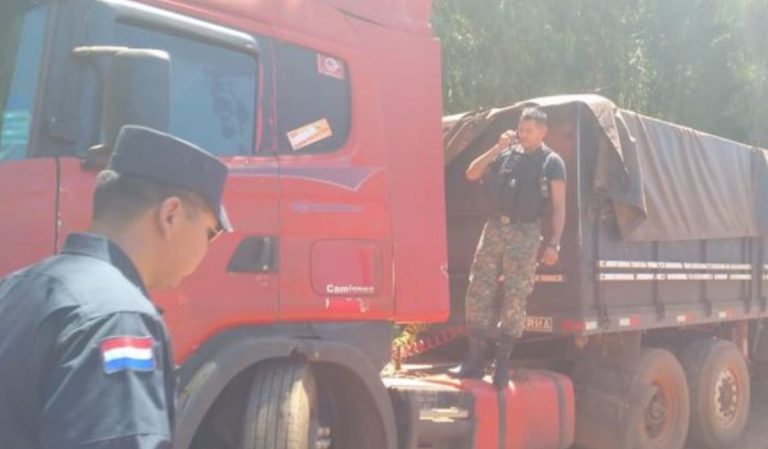 Asalto de película a un camión de carga por Motochorros