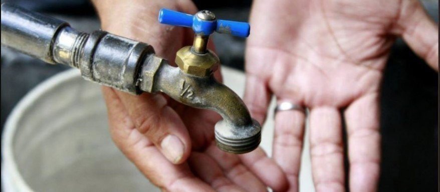 Estudios presentan deficiencia en suministro de agua a la población