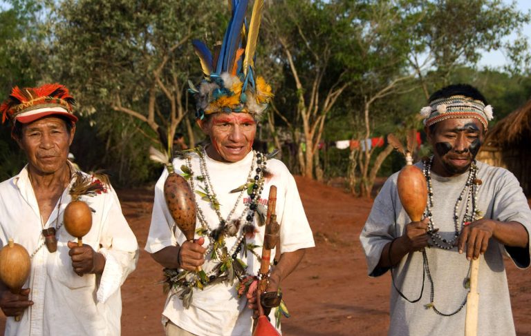 Menosprecio por el idioma Guaraní