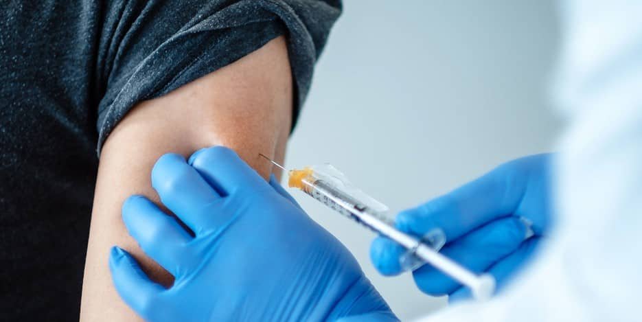 Salud habilita la vacunación a mayores de 50 años contra el Covid-19