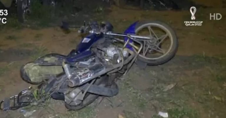 Automovilista atropella a motociclistas que hacían piruetas en San Antonio