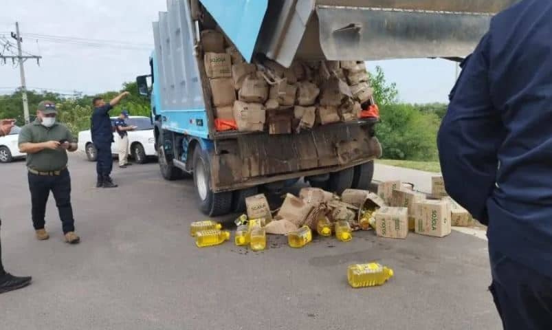 Camión recolector de basura llevaba toneladas de contrabando