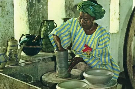 Ladi Kwali la primera mujer que aparece en naira 10 cosas que debes saber Ladi Kwali la primera mujer que aparece en naira 10 cosas que debes saber