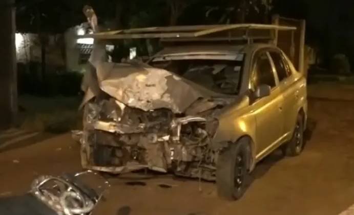 Cuatro heridos tras choque frontal a causa de un bache en Ypané