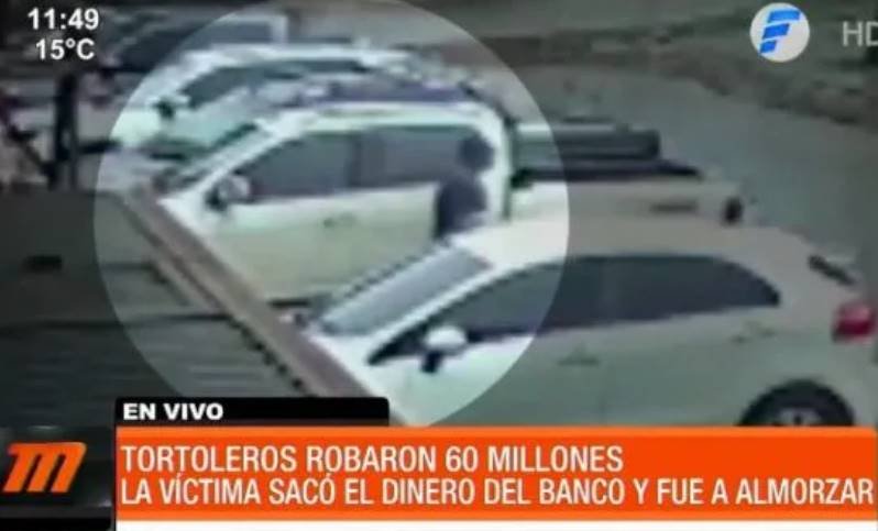 Tortoleros robaron g. 60 millones de un auto estacionado