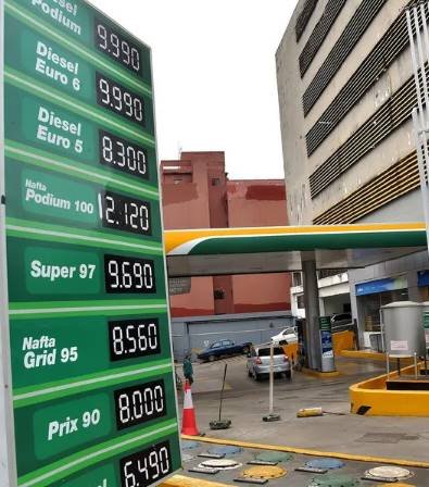 Emblemas privados también reducen precios para equipararse a Petropar