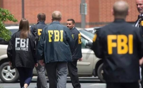 Hombre armado intenta entrar en una oficina del FBI en EEUU
