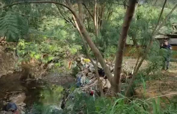 Recicladores hallan un cadáver en el cauce del arroyo Lambaré
