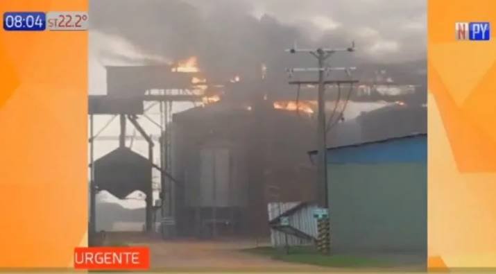Reportan incendio en silo de San Cristóbal