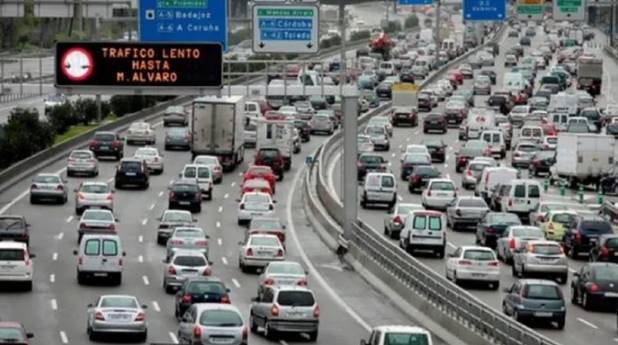 Acuerdan prohibir ventas de coches nuevos a combustible en 2035 en UE
