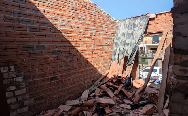 Derrumbe deja 4 heridos en la ciudad de Ñemby