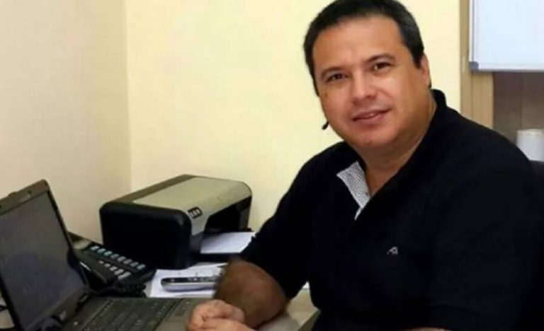 Decretan prisión a periodista por acoso