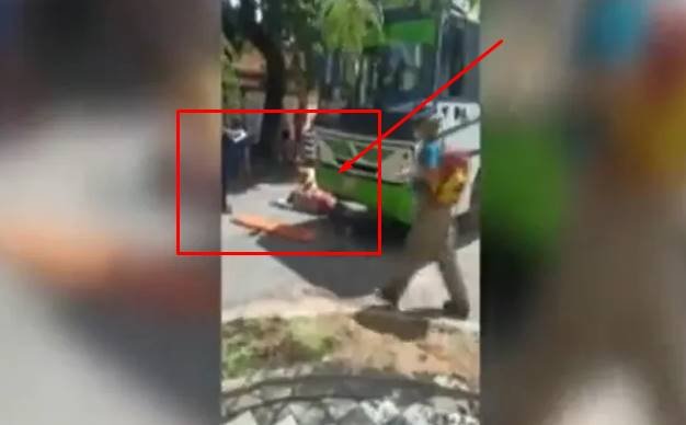 Mujer de 71 años fue arrollada por transporte público