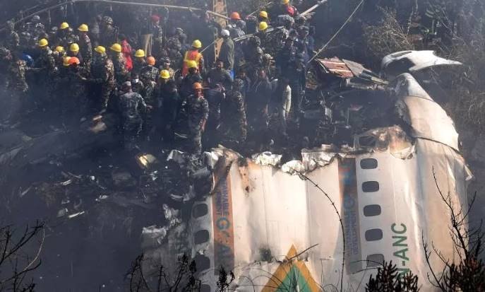 Accidente aéreo en Nepal deja al menos 68 muertos