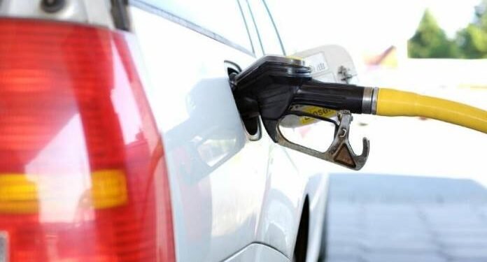 Petropar incrementa precio de diésel Común