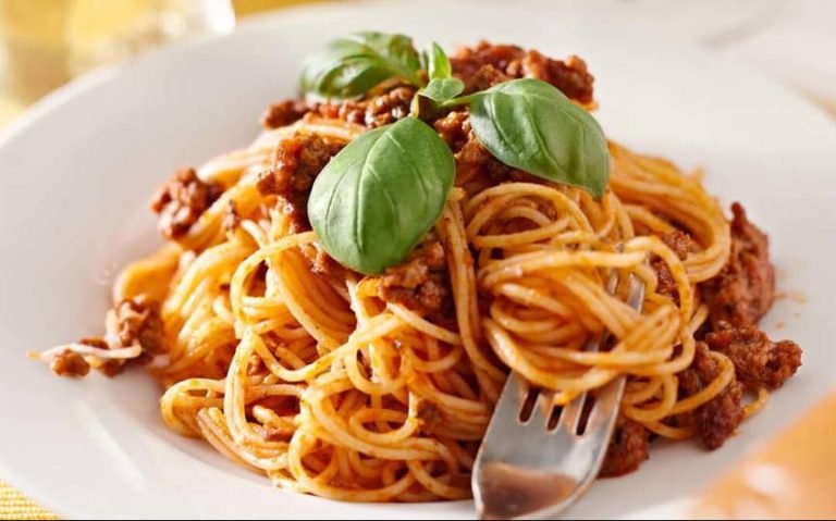 10 Simples Pasos Para Cocinar el Perfecto Spaghetti a la Boloñesa