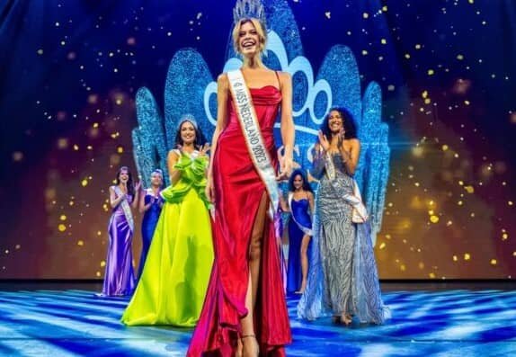 Mujer trans logra el título de Miss Países Bajos por primera vez