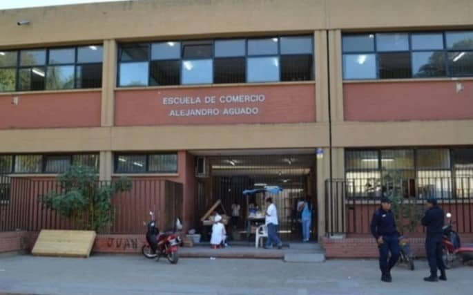 Incidente grave en colegio Argentino por intoxicación de Tereré Loco