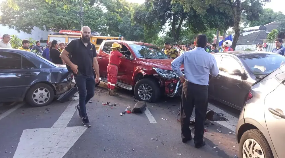 Multiple Accidente sobre Avenida Mariscal López