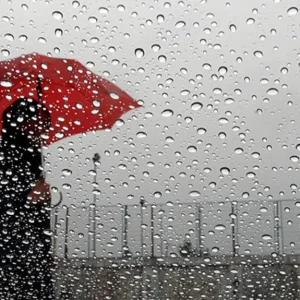 Lluvia e ingreso de frente frío y descenso de la temperatura