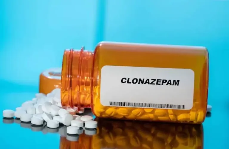 Alumnos se intoxicaron supuestamente con clonazepam en una escuela