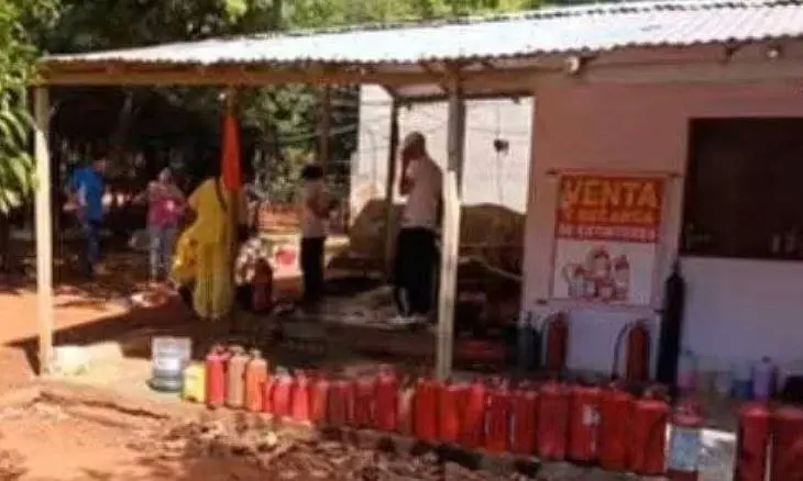 Hombre lucha por su vida tras accidente con extintor