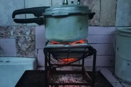 Se intoxicaron por cocinar en brasero foto ilustrativa
