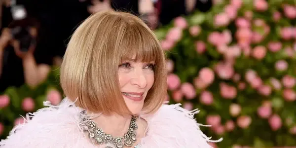 What is Anna Wintour net worth estimated? How did he get his fortune?