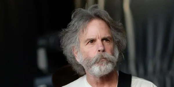 What is Bob Weir net worth estimated? How did he get his fortune?