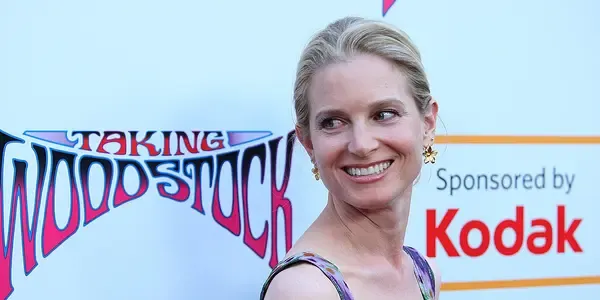 What is Bridget Fonda net worth estimated? How did he get his fortune?