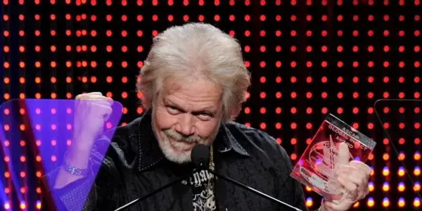 What is Randy Bachman net worth estimated? How did he get his fortune? What is Randy Bachman net worth estimated? How did he get his fortune?