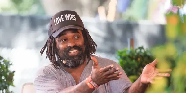 What is Ricky Williams net worth estimated? How did he get his fortune?