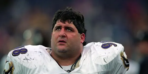 What is Tony Siragusa net worth estimated? How did he get his fortune?