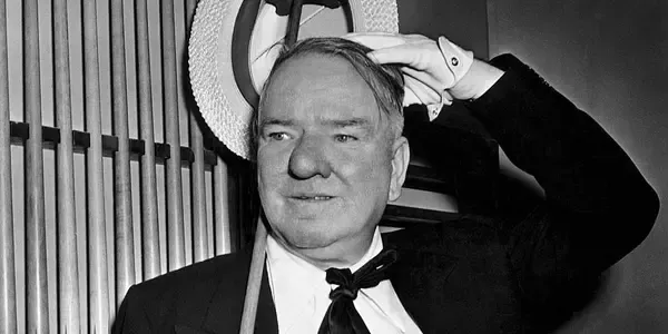 What is W. C. Fields net worth estimated? How did he get his fortune?